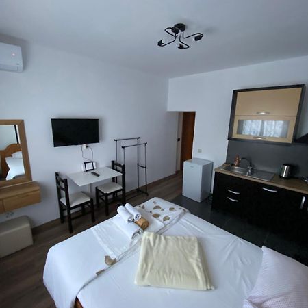 Elti Apartment Саранде Екстериор снимка